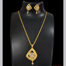 Pari Art Jewellery Forming Chain Pendant Set