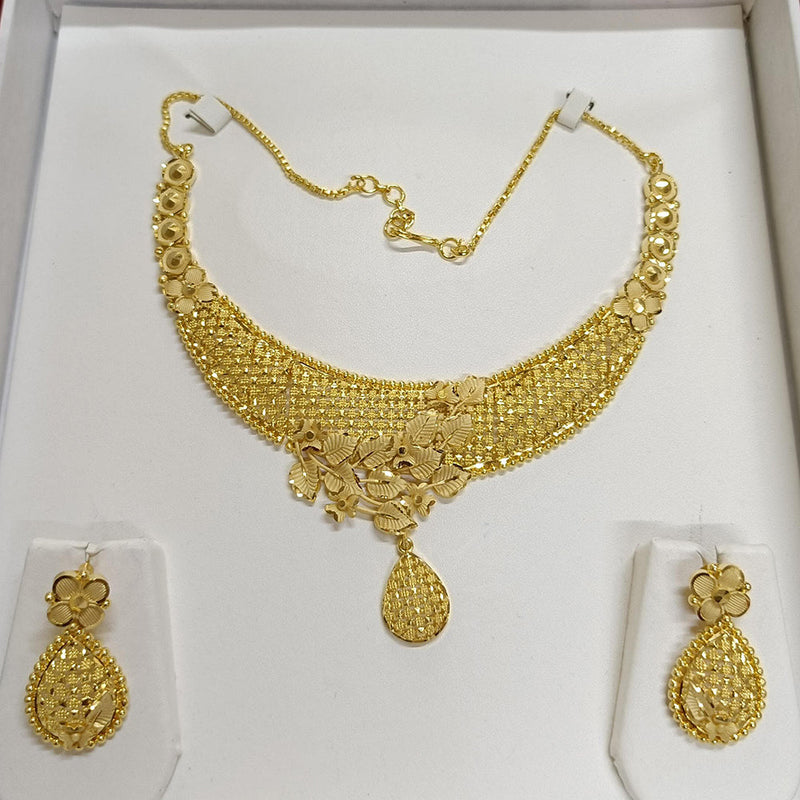 Pari Art Jewellery Forming Necklace Set