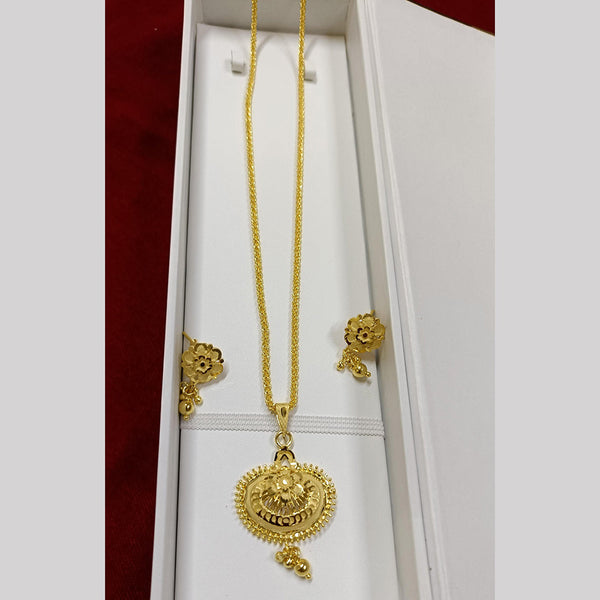 Pari Art Jewellery Forming Gold Plated Chain Pendant Set