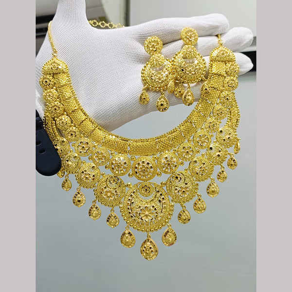 Pari Art Jewellery Forming Necklace Set