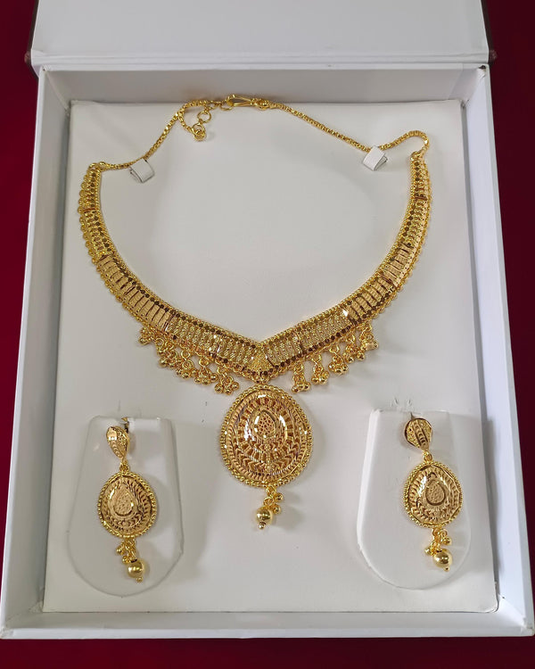 Pari Art Jewellery Forming Necklace Set