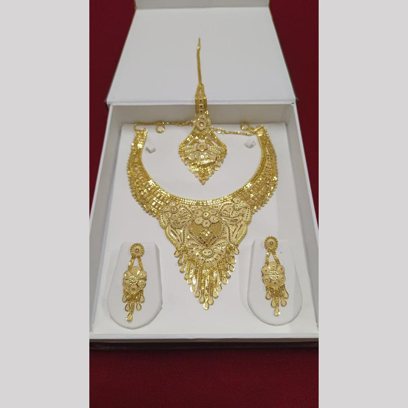 Pari Art Jewellery Forming Necklace Set