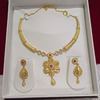 Pari Art Jewellery Forming Necklace Set