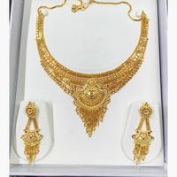 Pari Art Jewellery Trending Forming Elegance Necklace Set