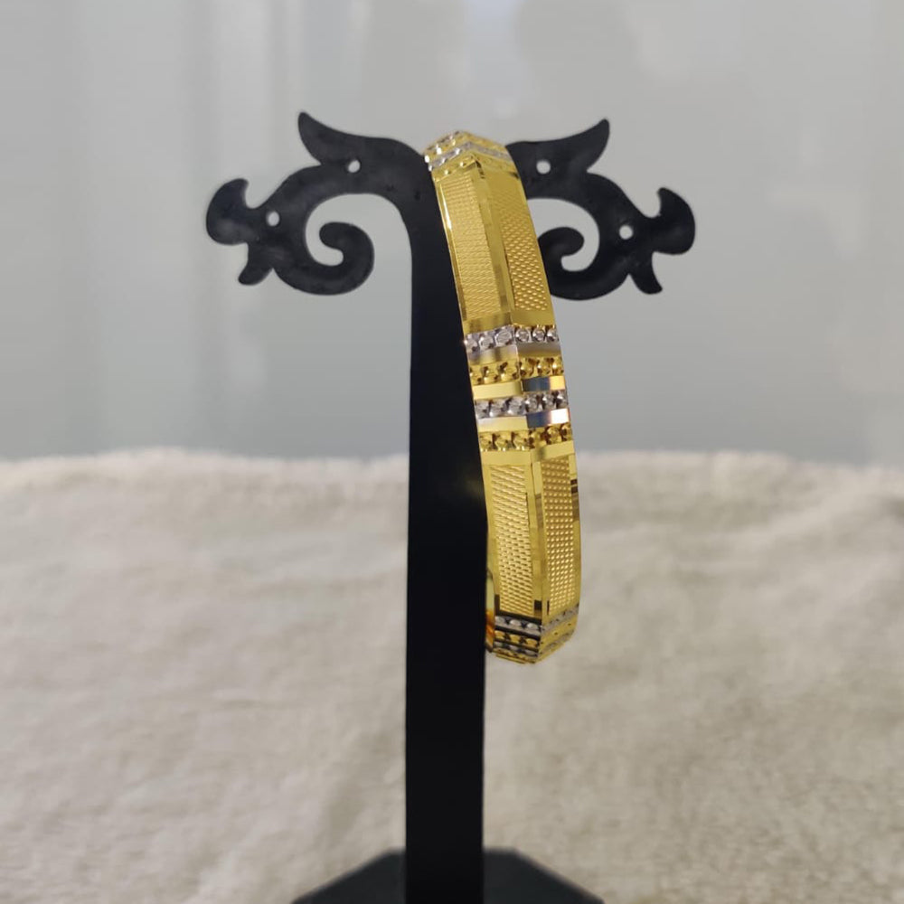 Pari Art Jewellery Designer Forming Men’s Bracelet