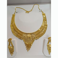 Pari Art Jewellery Forming Luxurious Jewellery Necklace Set