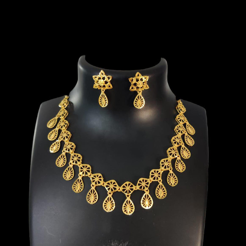 Pari Art Jewellery Forming Luxurious Jewellery Necklace Set