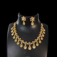 Pari Art Jewellery Forming Luxurious Jewellery Necklace Set