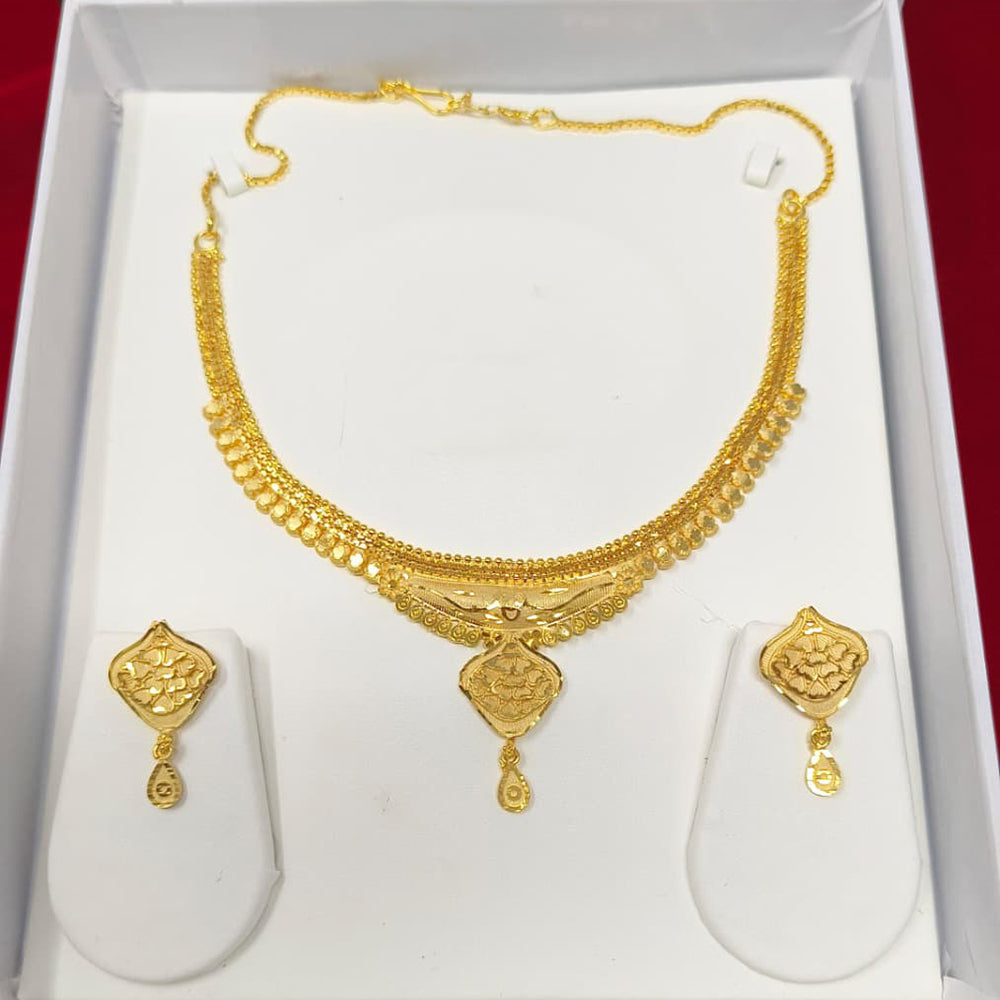 Pari Art Jewellery Forming Luxurious Jewellery Necklace Set