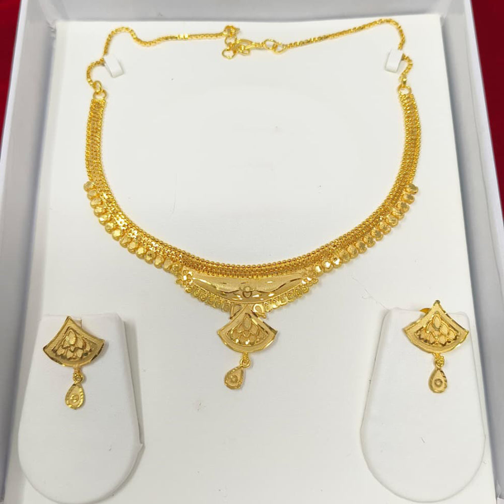 Pari Art Jewellery Forming Luxurious Jewellery Necklace Set