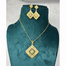 Pari Art Jewellery Classic Trend Forming Pendant With Earrings