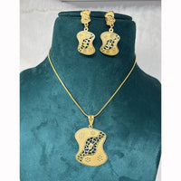 Pari Art Jewellery Classic Trend Forming Pendant With Earrings