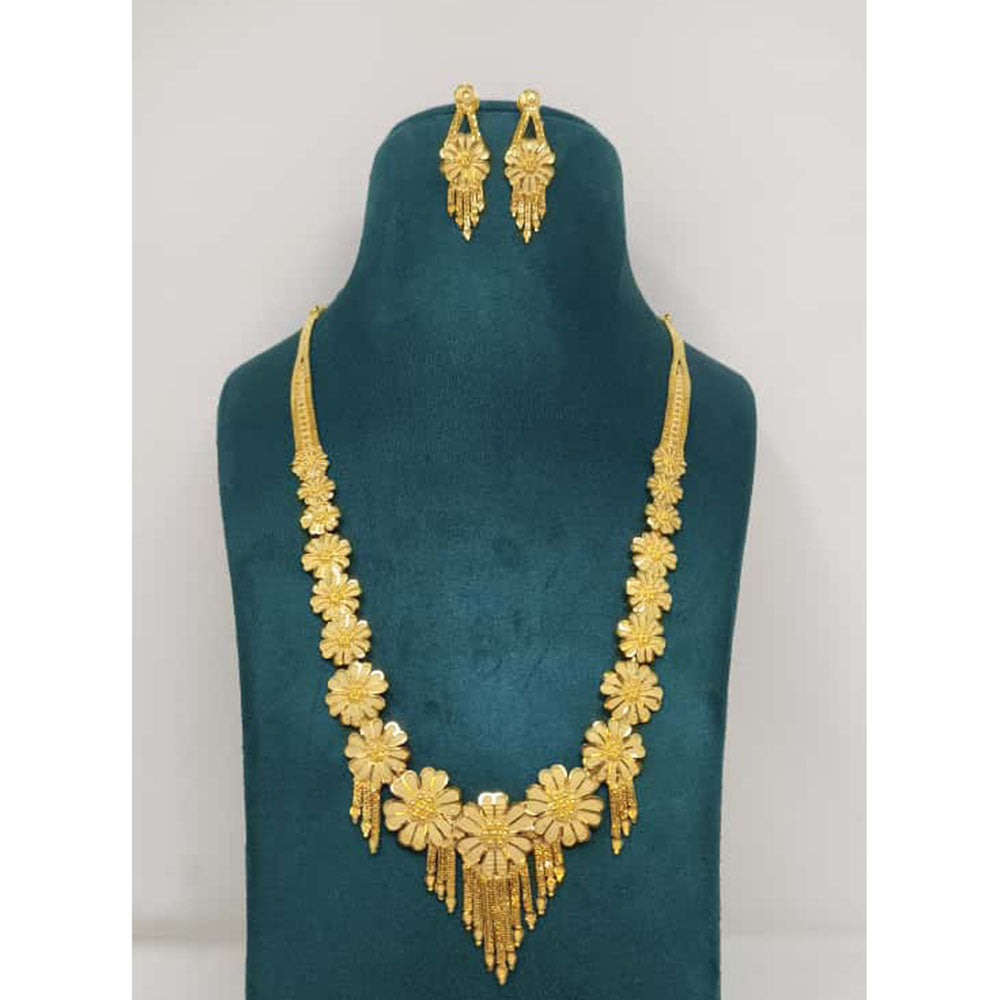 Pari Art Jewellery Forming Floral Necklace