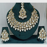 Kavita Art Gold Plated Crystal Stone And Pearls Necklace Set