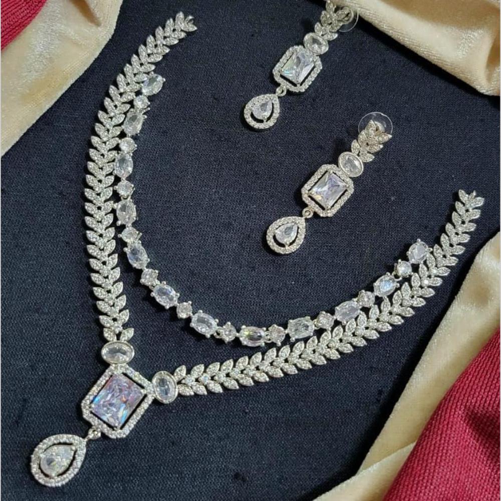 Kavita Art Silver Plated AD And Beads Necklace Set