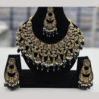 Kavita Art Gold Plated Crystal Stone And Beads Necklace Set