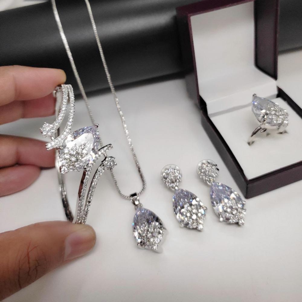 Kavita Art Austrian Stone Combo Set