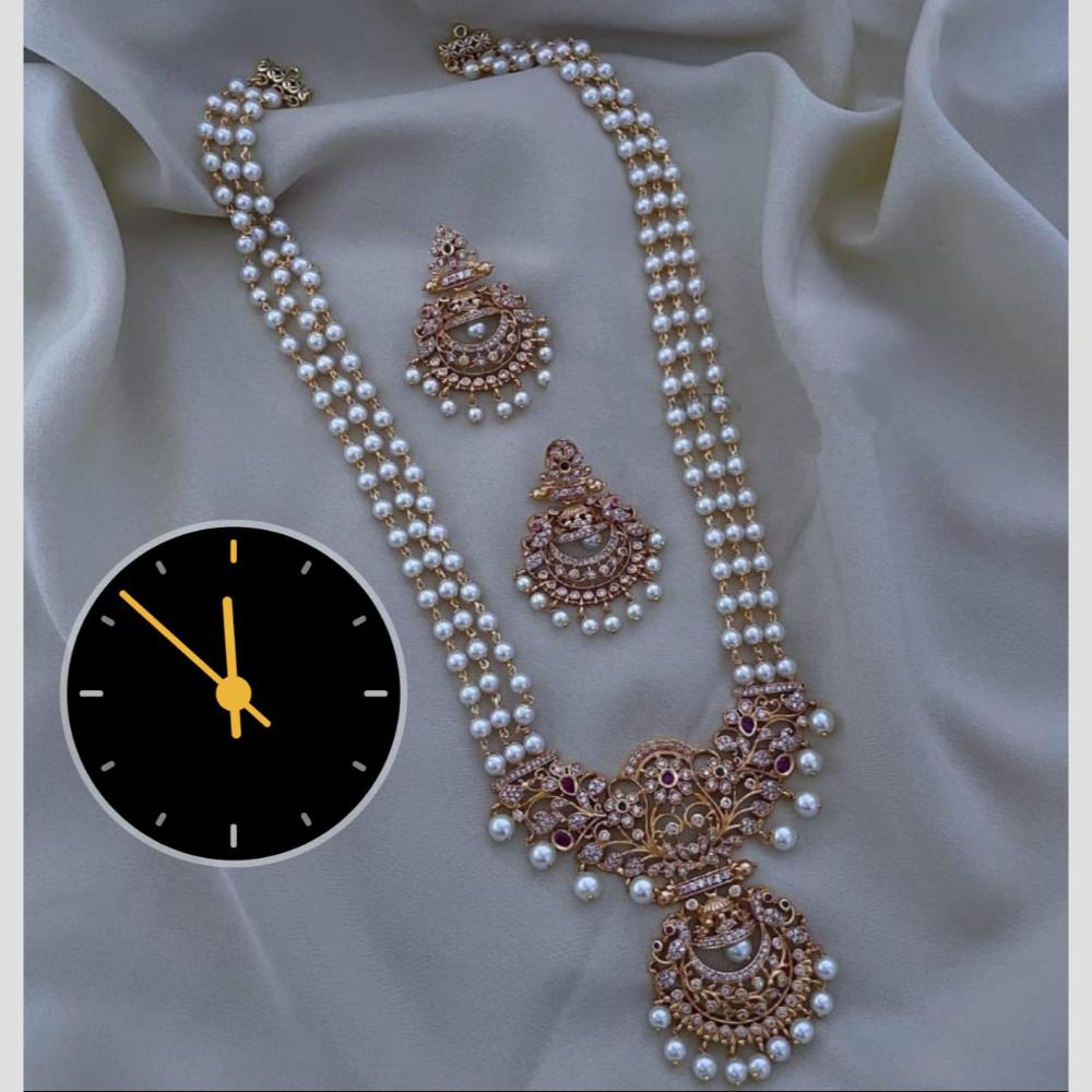 Kavita Art Elegant Gold Plated Austrian Stones And Pearl Necklace Set