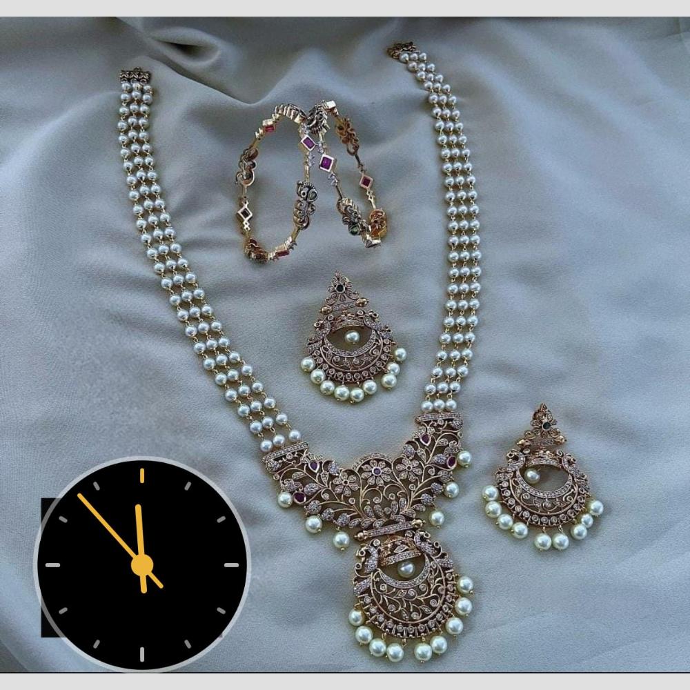 Kavita Art Elegant Gold Plated Austrian Stones And Pearl Necklace Set