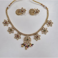 Kavita Art Traditional Pota Stone And Pearl Necklace Set