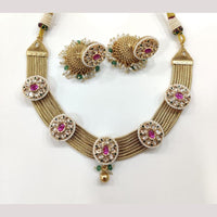 Kavita Art Traditional Pota Stone And Pearl Necklace Set