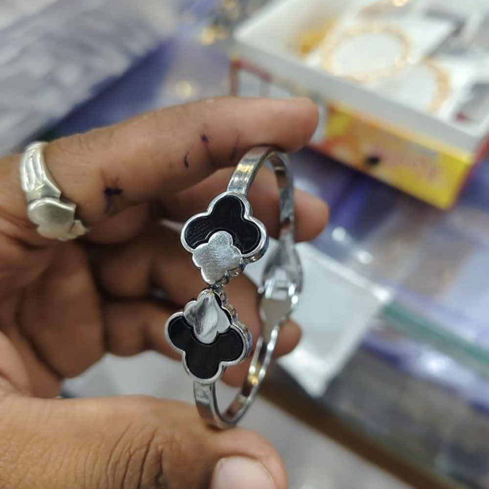 Kavita Art Stylish & Easy to Wear Openable Bracelet  For Every Occassion