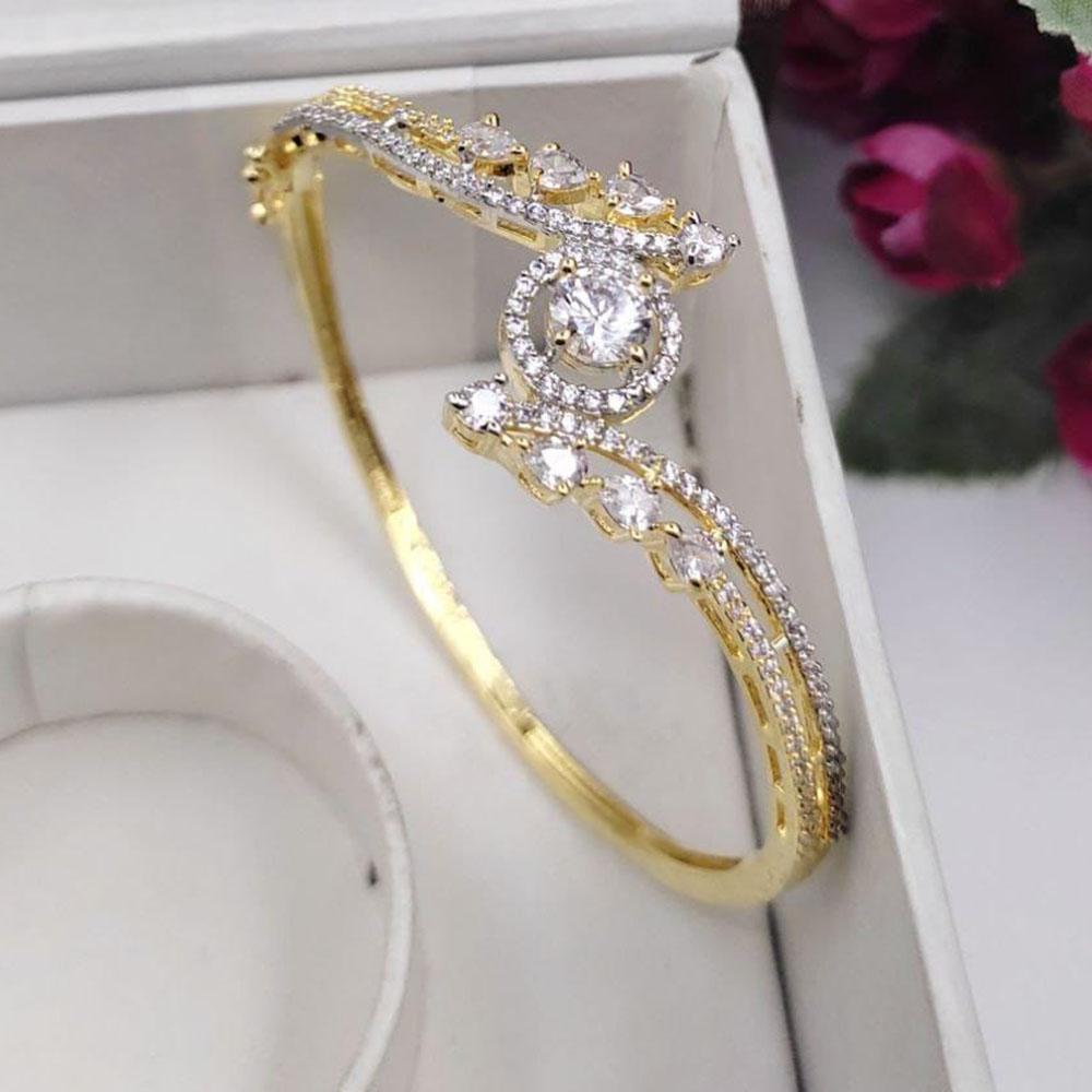 Kavita Art Handcrafted Elegant Crystal And Austrian Stone Bracelet