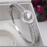Kavita Art Handcrafted Elegant Crystal And Austrian Stone Bracelet