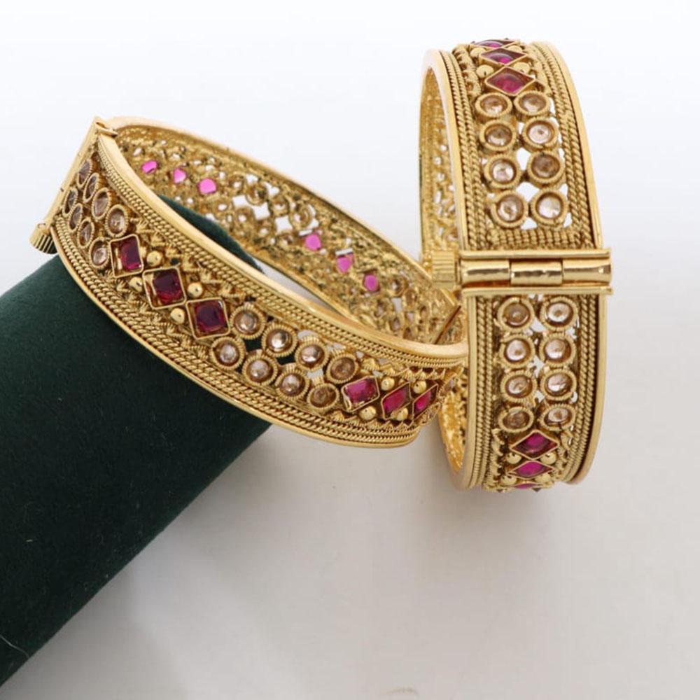Kavita Art Elegant Sparkling Pota Stone And Pearl Bangles Set