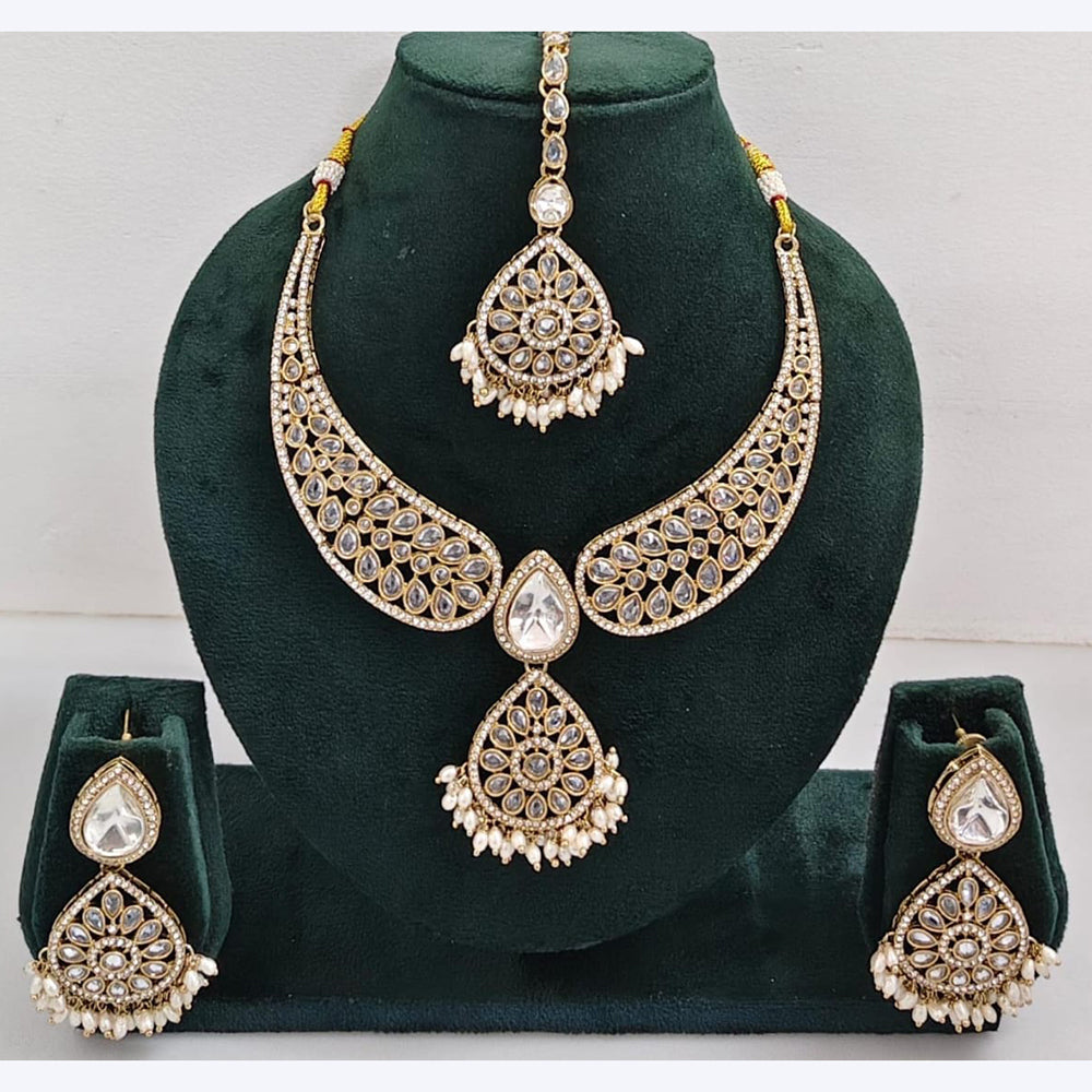 Kavita Art Sparkle Glow Crystal and Pearl Necklace Set