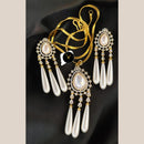 Kavita Art GlamGlow Crystal Stone And Pearl Chain Pendant Set