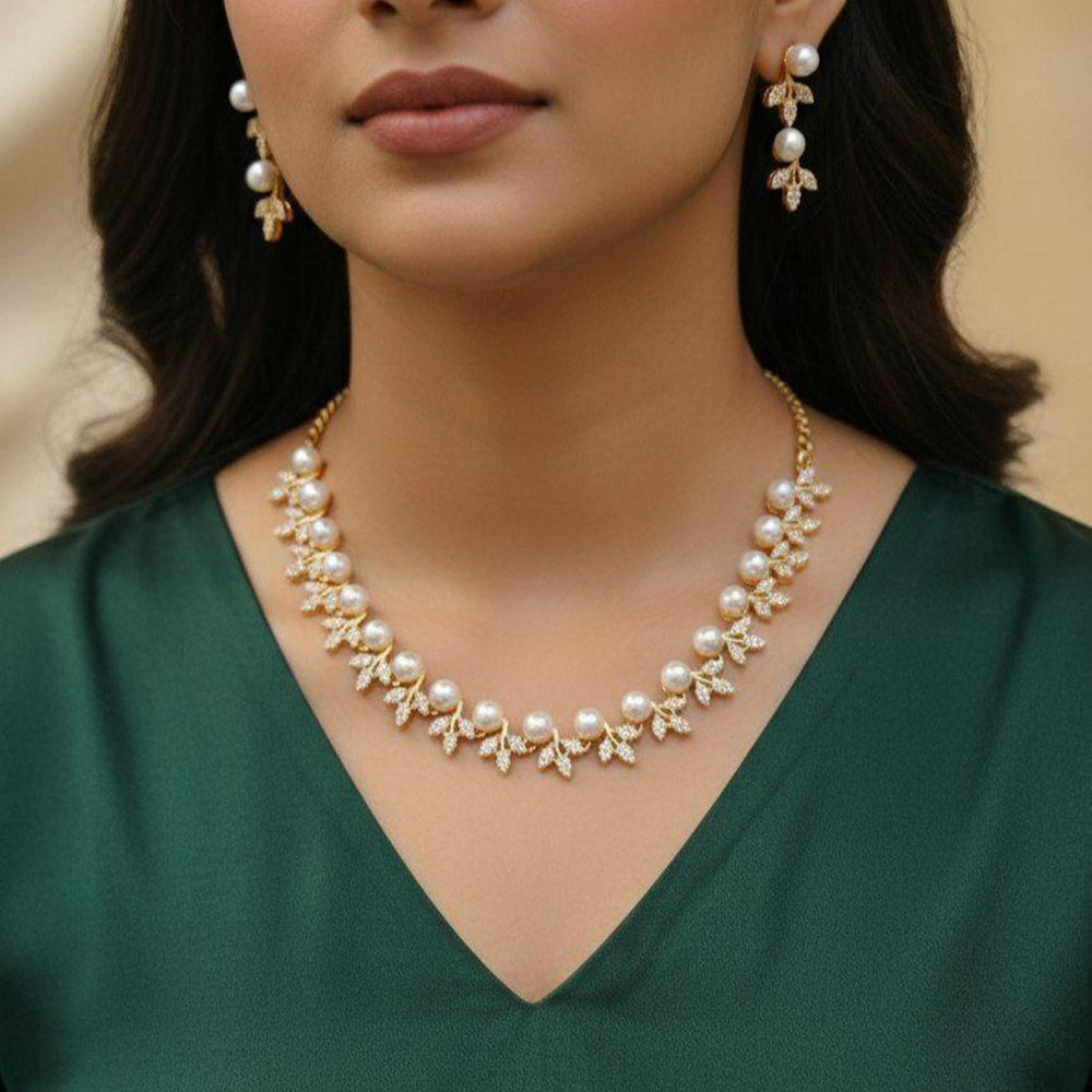 Kavita Art Grand Austrian Stone And Pearl Necklace Set