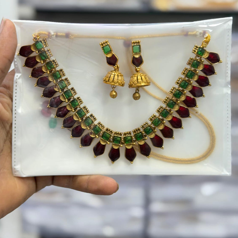 Kavita Art Heritage Pota Stone Necklace Set