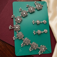 Kavita Art Boho Style Oxidised Plated Mirror And Pearl Necklace Set