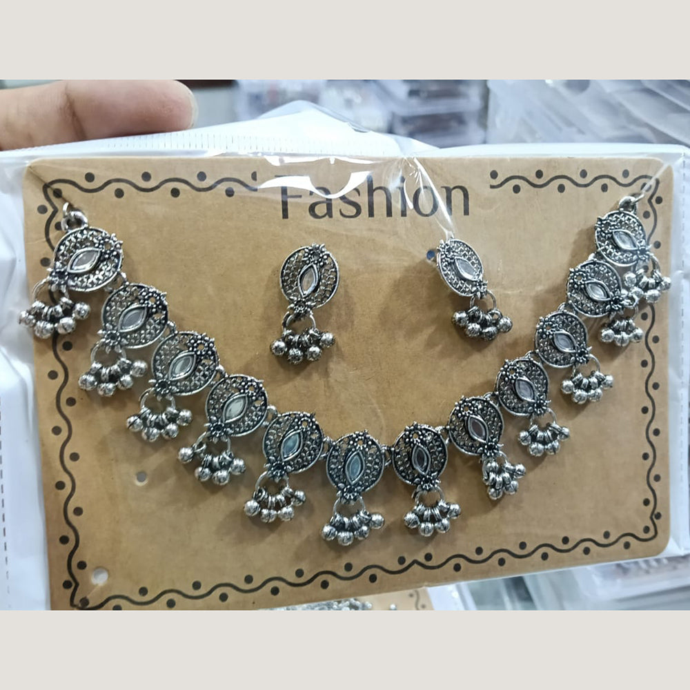 Kavita Art Boho Style Oxidised Plated Mirror And Pearl Necklace Set