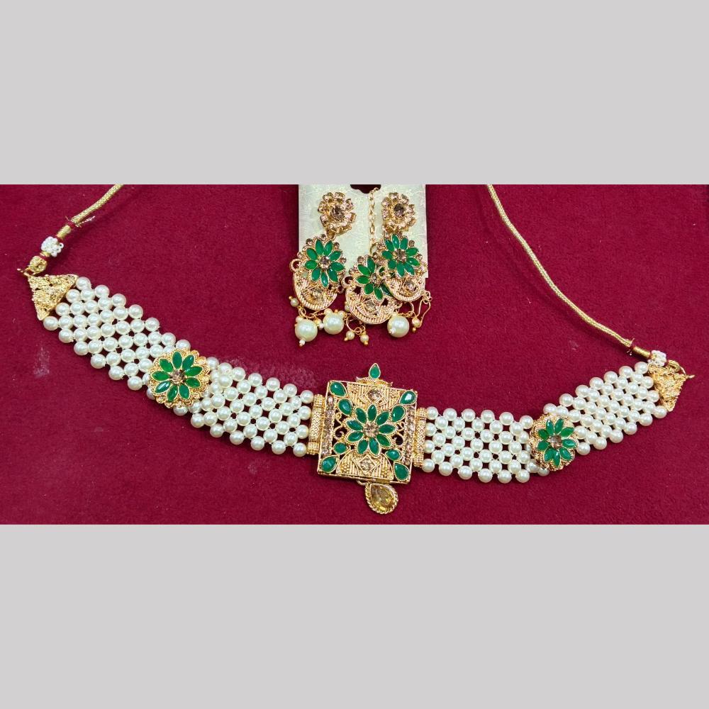 SNERA Gold Plated Pota Stone And Pearls Choker Necklace Set