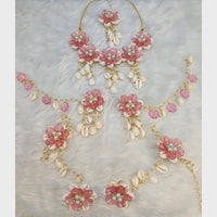 SNERA Elegant Floral Jewellery With Shell Combo Set