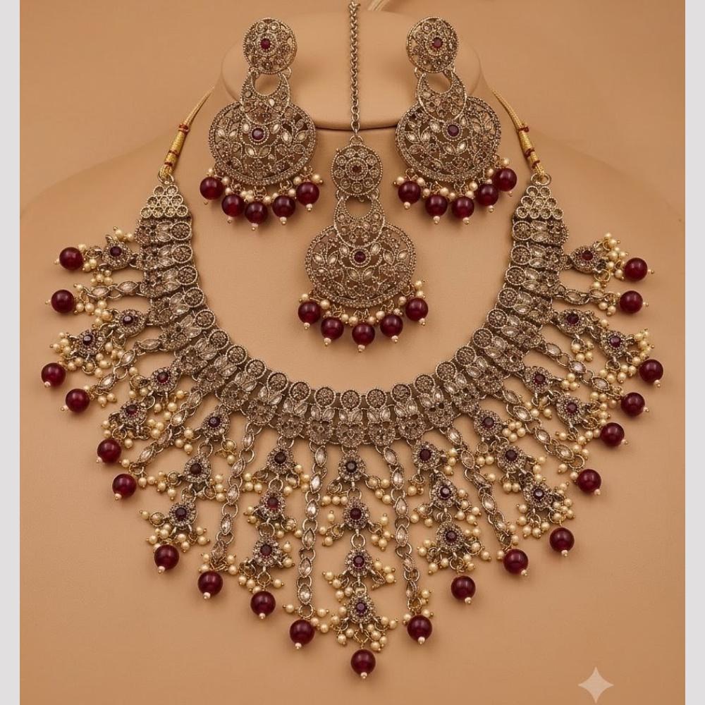 SNERA Elegant Crystal Stone And Pearl Necklace Set Women