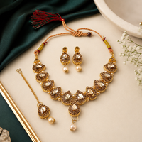 Urthn Beautiful Crystal & Austrian Stone Jewellery Set for Women Festive & Special Occasions