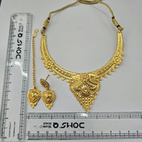 Urthn Elegant Gold Plated Ethnic Necklace Set with Maangtikka | Wedding & Special Occasion Jewellery(Pack Of 3 )