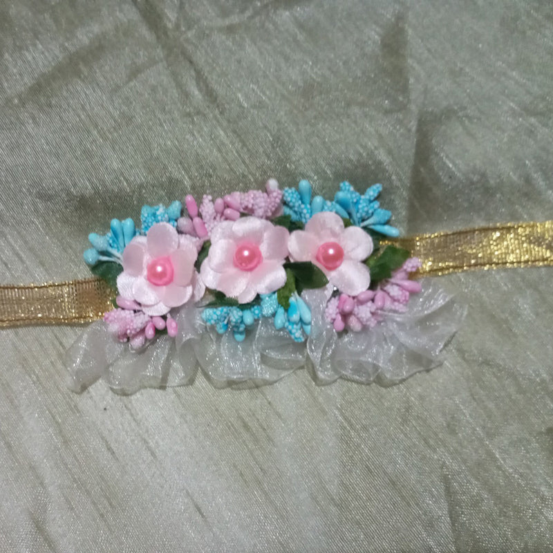 Kavya's Kreation Floral Bracelet