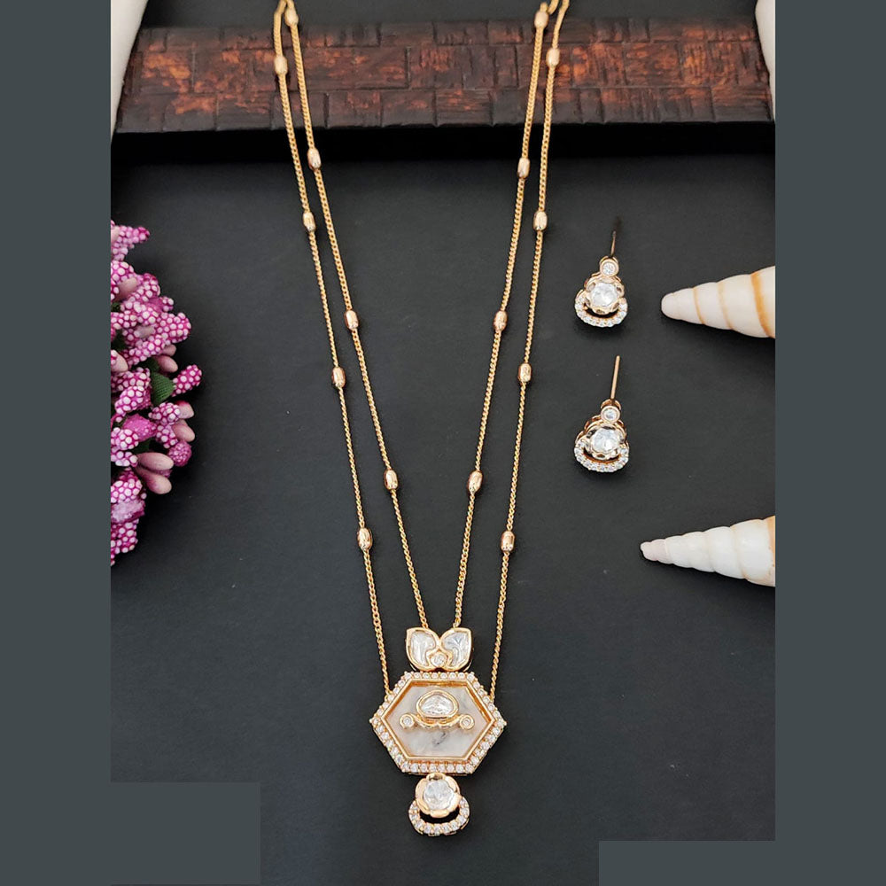Everlasting Quality Jewels Timeless Pendant Set with Modern Ethnic Fusion Design