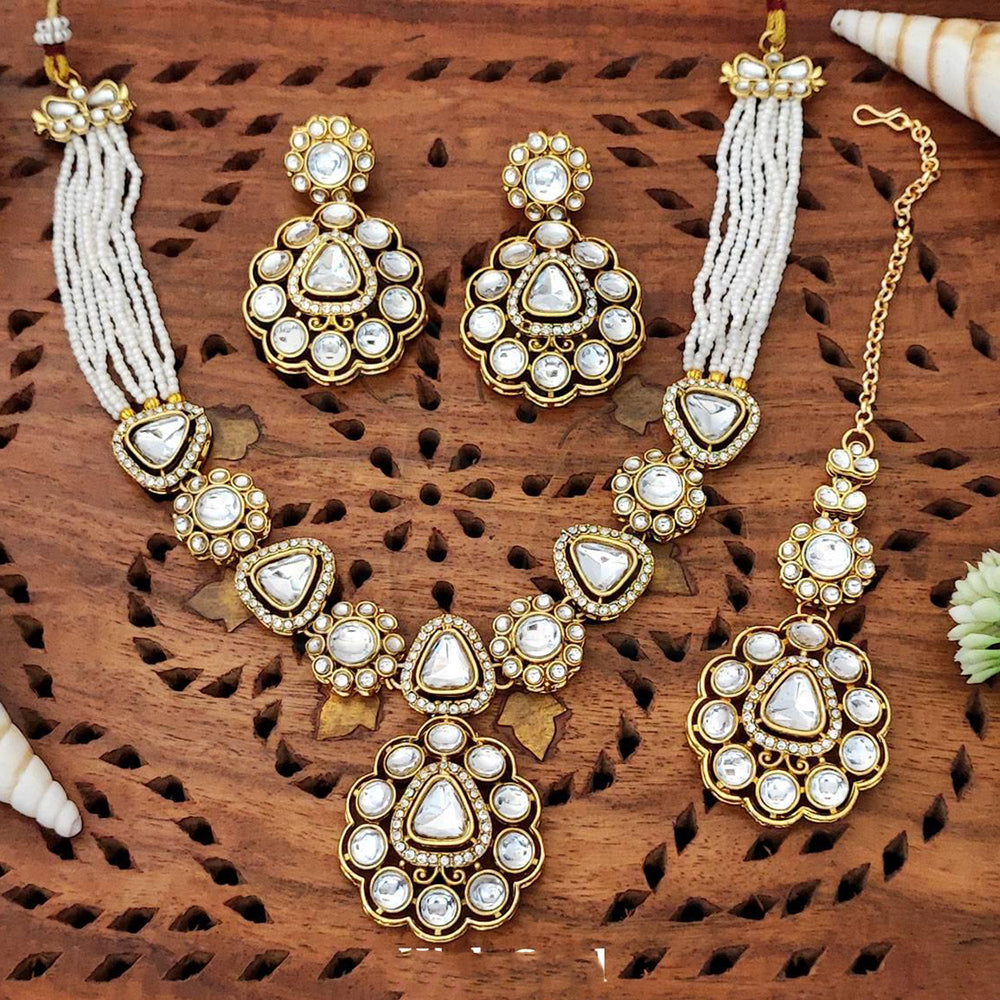 Everlasting Quality Jewels Graceful Kundan and Pearl Necklace Set