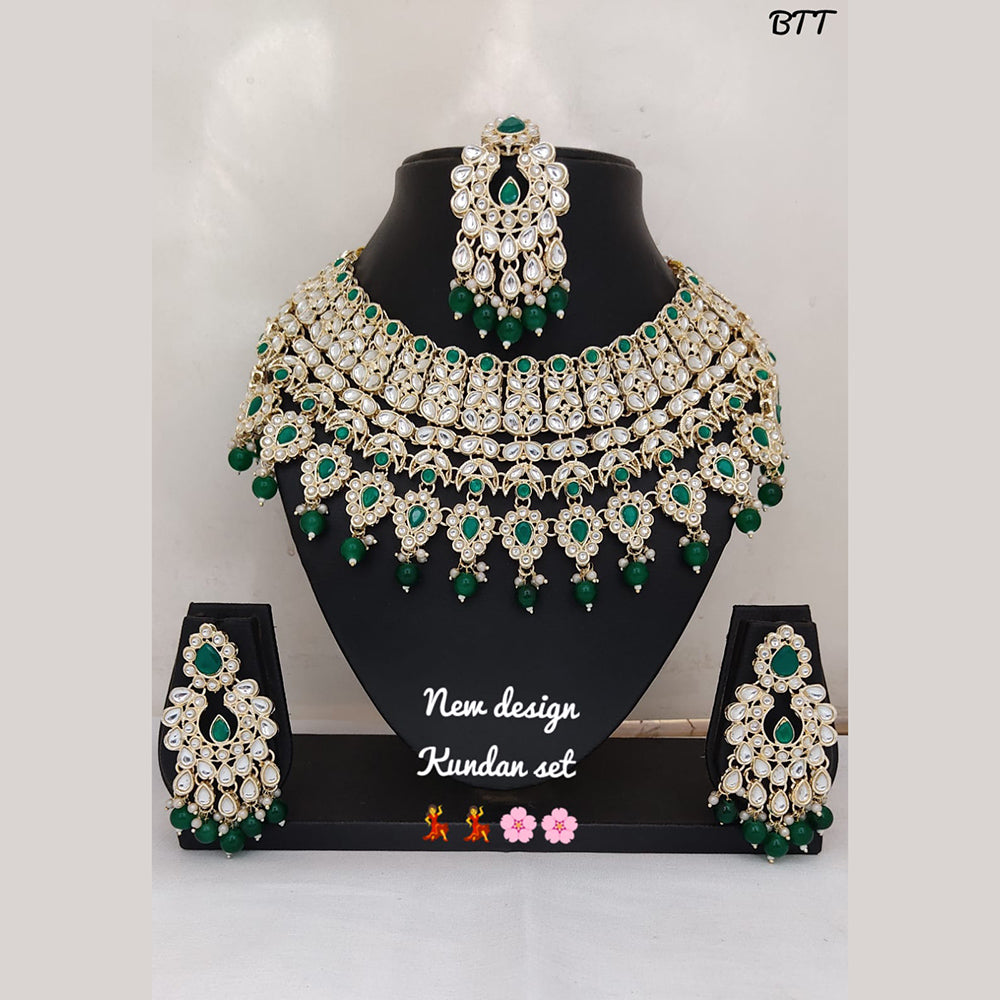 FS Collection Gold Plated Kundan Stone Necklace Set