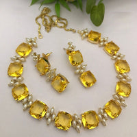 FS Collection Gold Plated Crystal Stone And Pearl Necklace Set