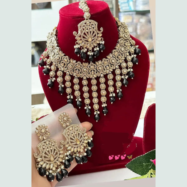 FS Collection Gold Plated Crystal Stone And Pearls Necklace Set