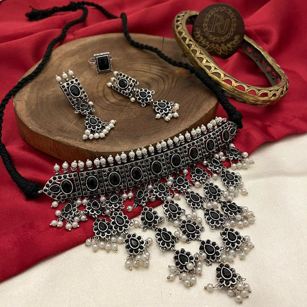 FS Collection Oxidised Plated Pota Stone And Pearls Choker Necklace Set