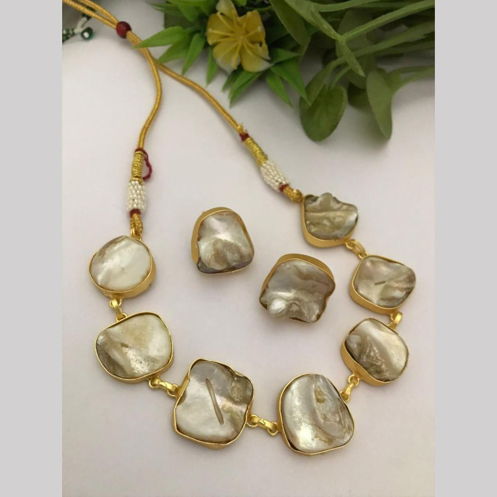 FS Collection Gold Plated Mother Of Pearl Necklace Set