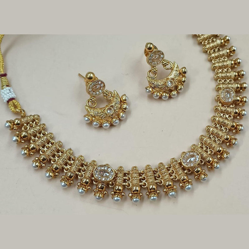 FS Collection Gold Plated Crystal Stone And Pearls Necklace Set