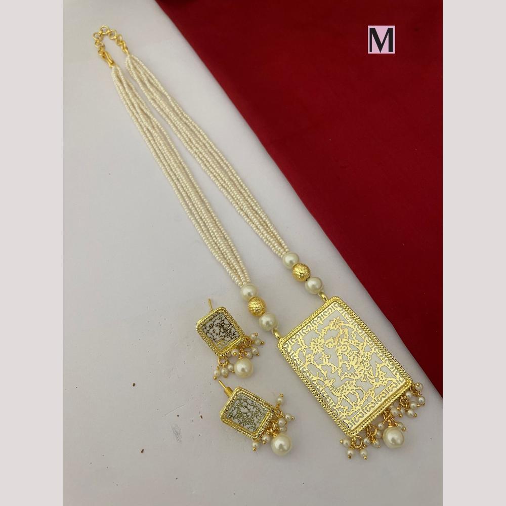 FS Collection Classic Gold Plated Beads Stylish Jewelry for Traditional Outfits Necklace Set